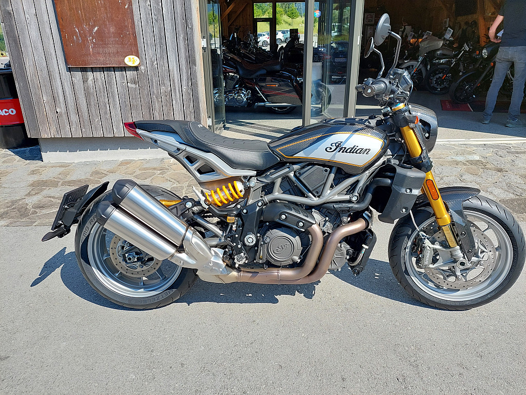 Indian FTR R Carbon