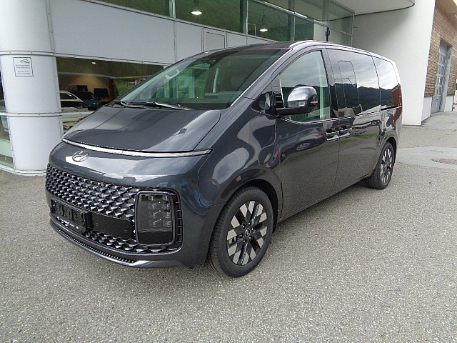 Hyundai Staria Bus 2,2 CRDi Luxury Line 4WD DCT Aut.