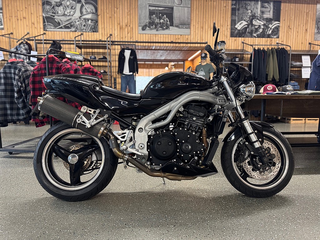 Triumph Speed Triple 955